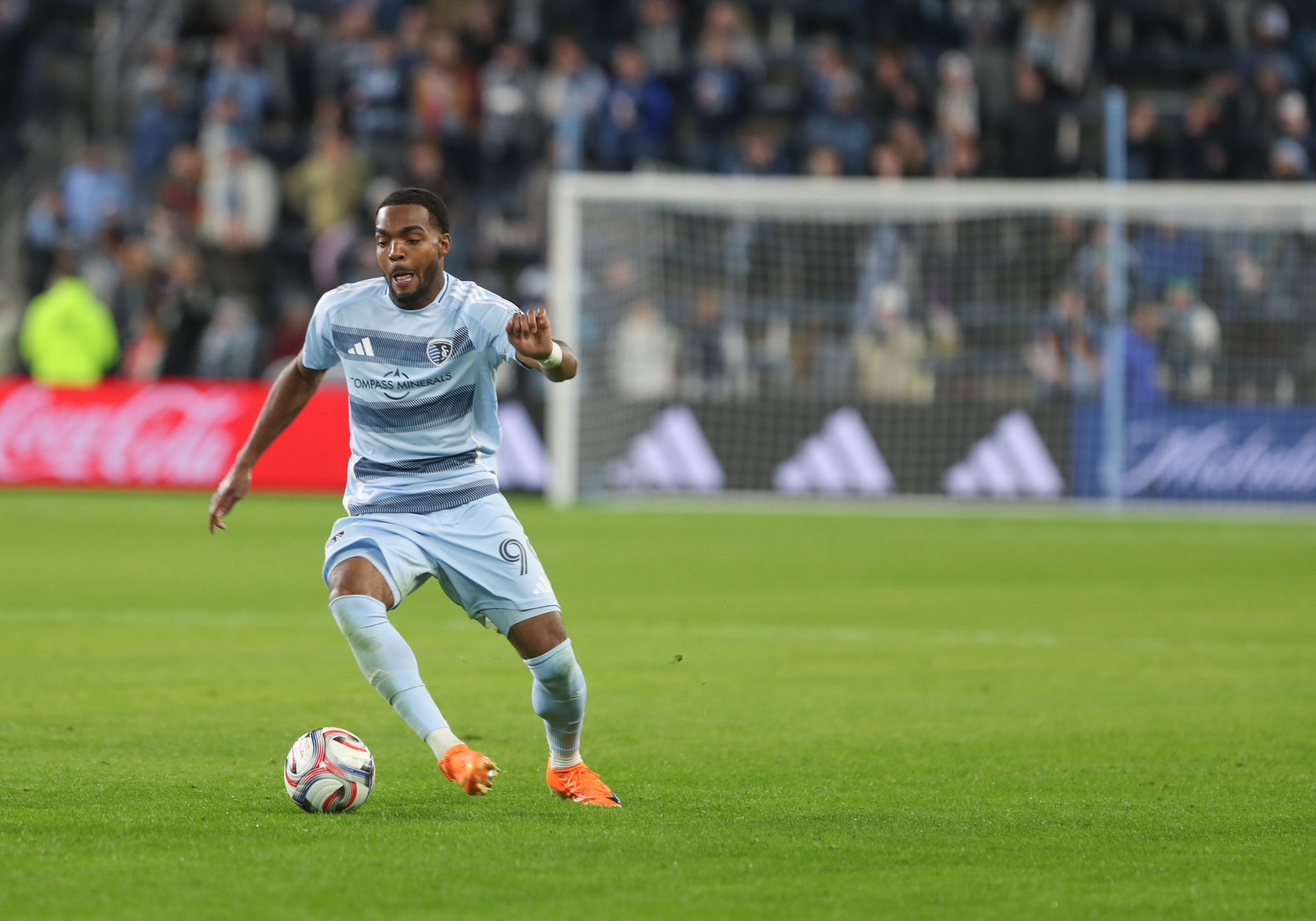 Sporting KC deja escapar ventaja clave