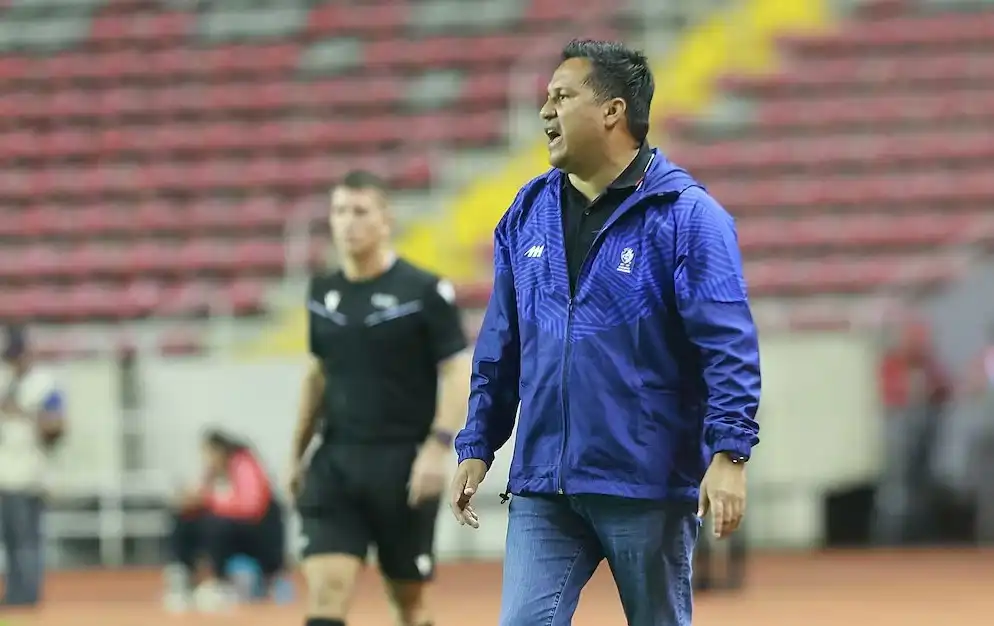 AMARINI SE QUEDA EN CARTAGO